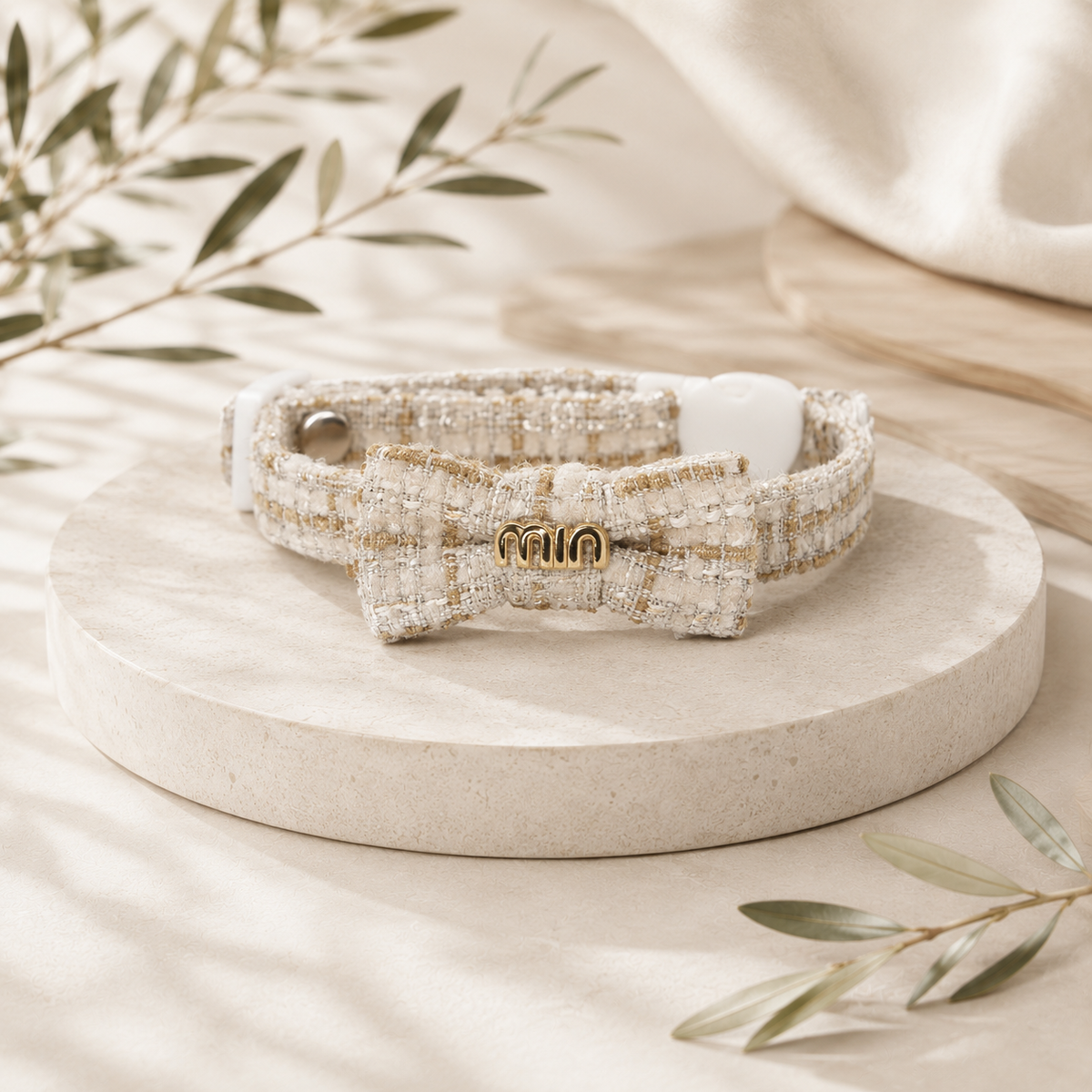 Elegant Cat Collar with Mokka Textured Bow
