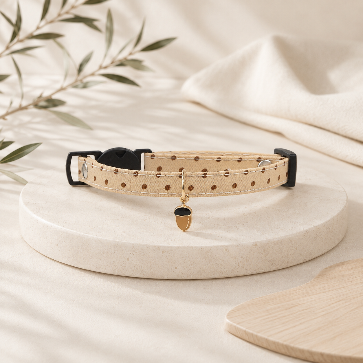 Adjustable Cat Collar with Carrot Charm